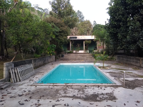 Belíssima Chácara De 5000m²