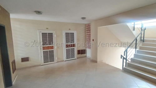 Imagen 18 de 30 de Raul Gutierrez 0424-6724337 Apartamentos En Venta Parque Trinitarias Barquisimeto Este Mls #22-25257 Raul Gutierrez Garrido 0424-6724337