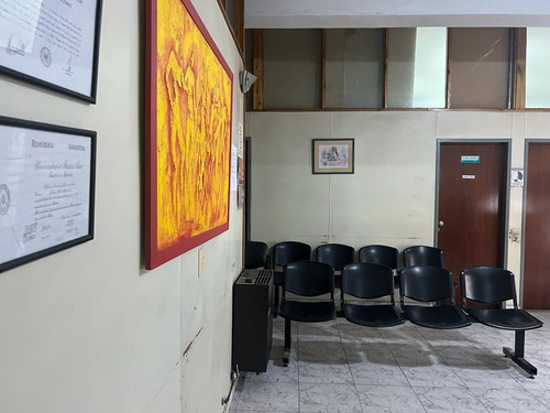 Local En Esq. Mas Casa S/ Lote Propio. Planos Aprox Pb Y 2p