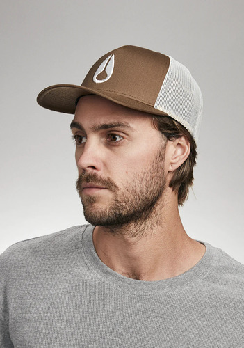Boné Nixon Iconed Trucker Marrom