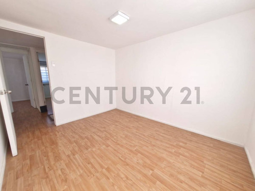 Se Vende Casa 5 D En Villa San Juan Ii, Concepción.