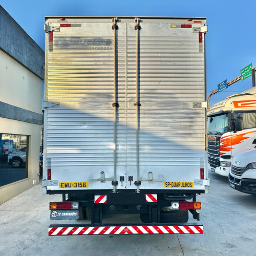 Mb 1016 Accelo 4x2 Ano 2013 Único Dono Baú 6m Financia 100%