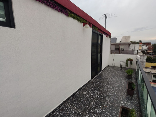 Casa Sola Con Departamento Independiente A Un Costado De Uvm Coyoacán