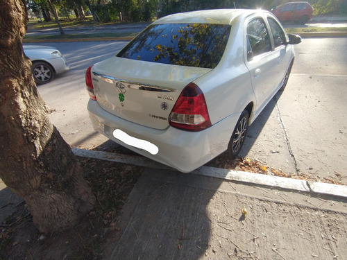 Toyota Etios 1.5 Platinum 6M/T