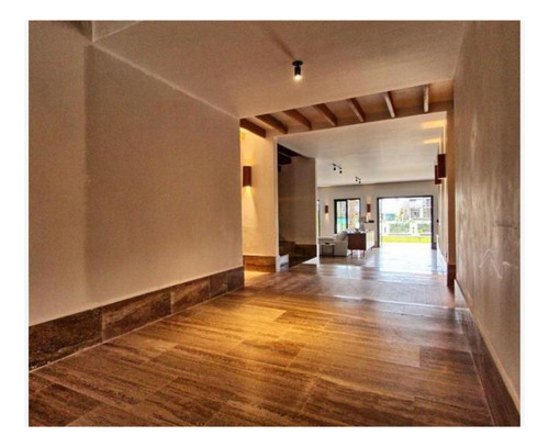 Imagen 10 de 20 de Casa En Venta En Lagos