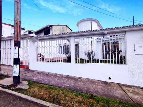 Imagen 1 de 10 de Casa En Venta En San Cristóbal. Pueblo Nuevo