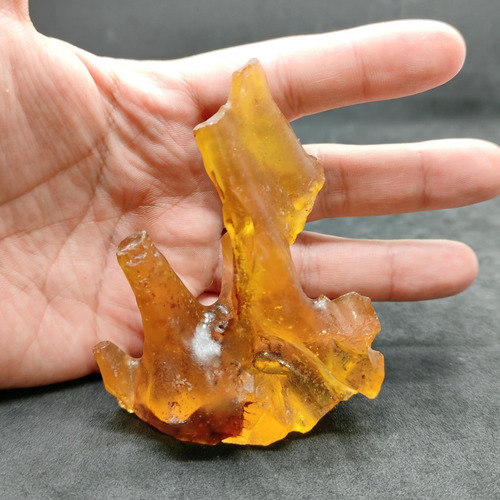 Espécimen Resina Copal Con Inclusión Araña Y Una Hoja Ámbar