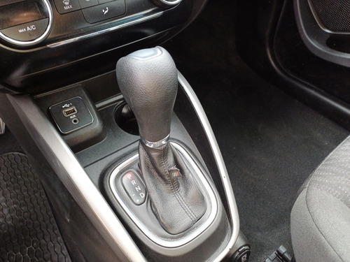 Fiat Cronos CRONOS DRIVE 1.8 AT
