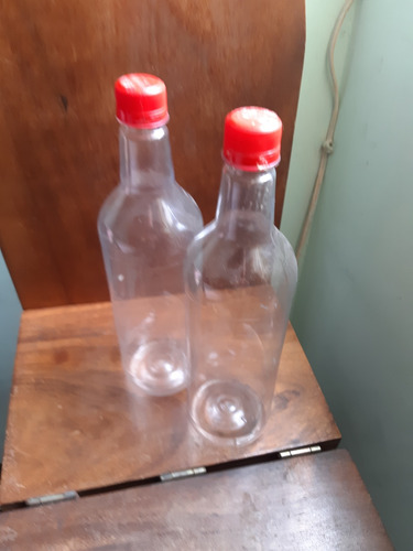 60 Botellas Plásticas De 1 Litro(40) Y Litro 1/2(20)