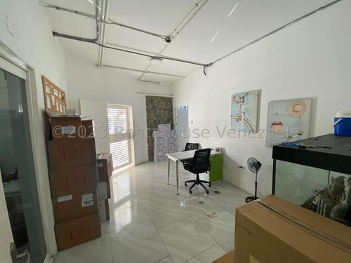 Edificio En Venta, Boleíta Norte Mls #25-10063