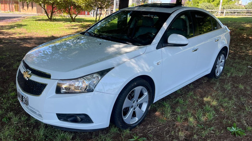 Chevrolet Cruze 1.8 Ltz Mt 4 p