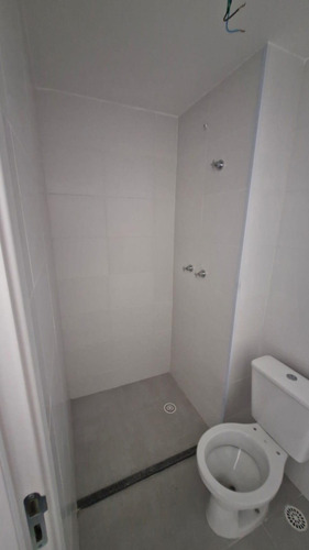 Apartamento Em Santos Com 2 Dormitórios, 1 Vaga De Garagem Para Carro, 1 Banheiro, Sala, Cozinha, Área De Serviço E Varanda