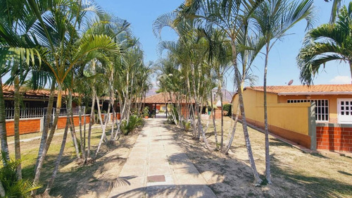 Ac Venta Funcional Casa En Valle De Oro, San Diego Edo. Carabobo Cod. 206190