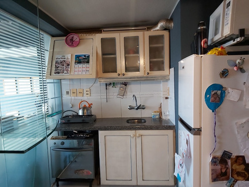 Imagen 12 de 18 de Muy Acogedor Apartamento Al Frente En Piso Alto. Con Balcón En Doble Orientación Este Y Sur Oeste