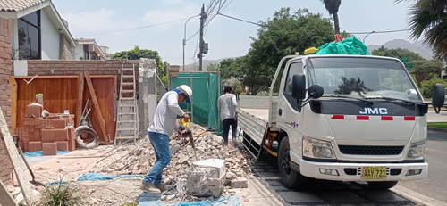 Eliminación De Desmonte. Mudanzas Y Transporte De Cargas 