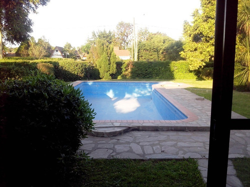 Imagen 11 de 14 de Casaquinta En Alquiler Permanente! Con Quincho Y Piscina!