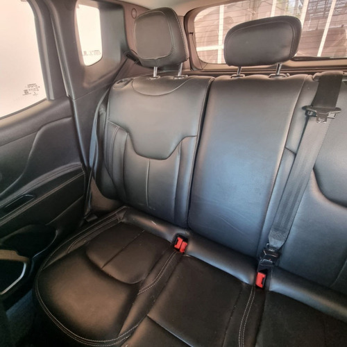 Imagen 12 de 15 de Jeep Renegade Sport At | Usados Certificados