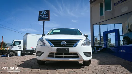 Nissan Versa 1.6 Drive Mt