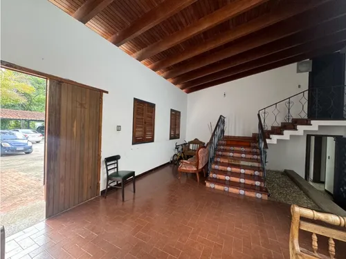 Se Alquila Casa 1000m2 Valle Alto 5301