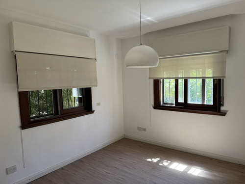 Excelente Chalet 4 Amb. Estilo Inglés En Villa Udaondo