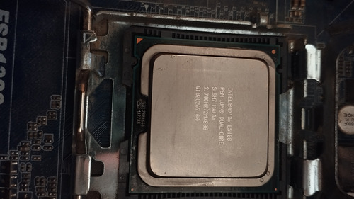 Pc De Escritorio 4gb Ram 500gb Disco 2.7ghz Micro Leer (Usado)