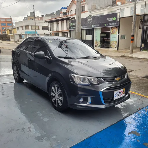 Chevrolet Sonic 1.6 Lt 5 p