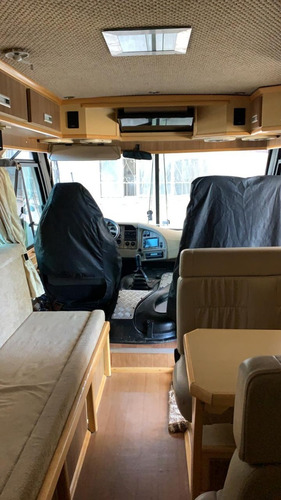 Motor Home Chapeco Vw 8.150 9 Lugares 8,5metros