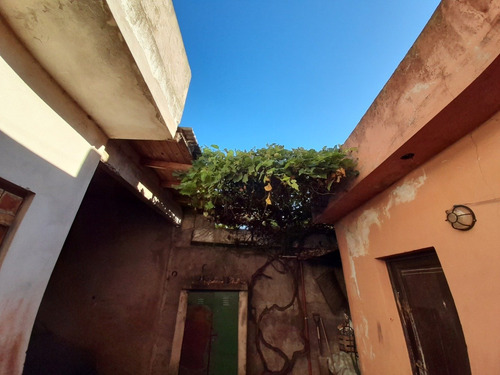 Imagen 8 de 30 de Chalet De 5 Ambientes - Genova Y Cuba