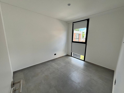 Venta Casa Tipo Castelar 4 Ambientes A Estrenar