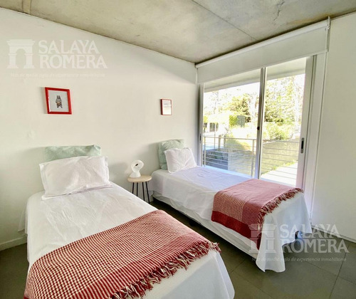 Imagen 7 de 14 de Venta Departamento En Punta Del Este, Playa Mansa, 2 Dormitorios, 2 Baños, Cerca El Mar