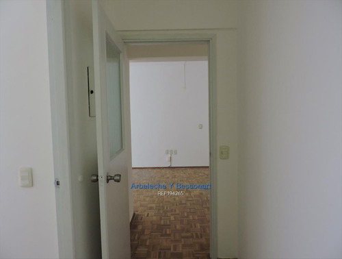 Imagen 7 de 14 de Próximo 18 De Julio!! 2 Dormitorios+1 Baño+calefacción! Cw194265