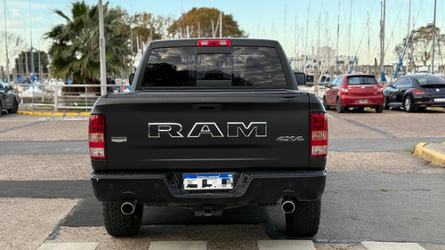 Ram 1500 5.7 V8 Laramie 4x4