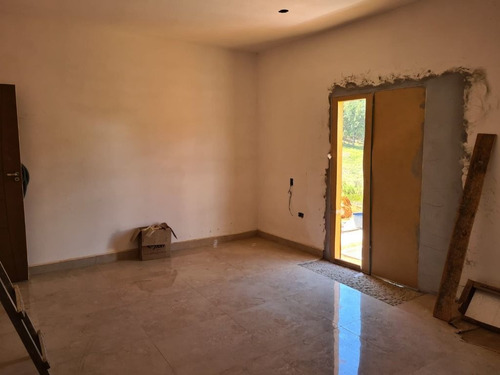 Imagem 9 de 30 de Linda Chácara Com 04 Dormitórios, Piscina, Salão De Jogos, Bem Localizada, À Venda, 1000 M² Por R$ 450.000 - Zona Rural - Pinhalzinho/sp - Ch0982