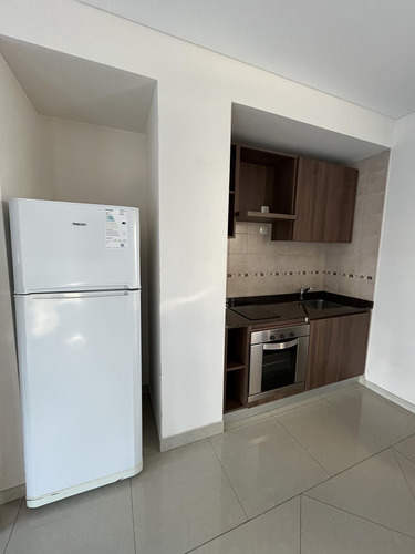 Av. Alte. Brown 3335, Temperley Este - Alquiler Departamento De Dos Ambientes Con Cochera
