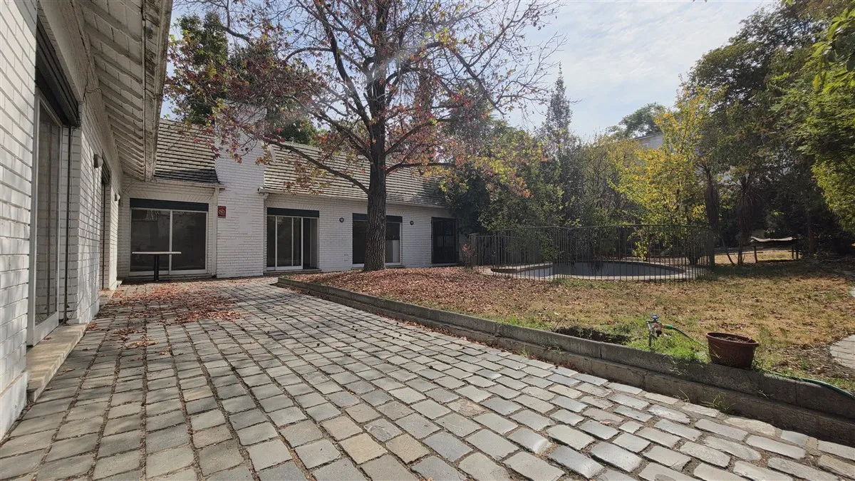 Imagen 1 de 30 de Casa En Venta De 5 Dorm. En Vitacura Lo Castillo