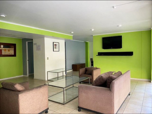 Departamento En Venta De 2 Dorm. En Santiago