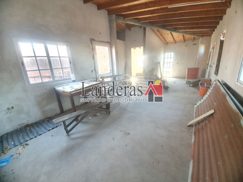 Imagen 7 de 11 de Casa 2 Amb. Sobre Lote Propio En Esquina
