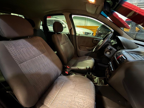 Chevrolet Corsa Chevrolet Corsa Hatch 2012 1.4 Flex Maxx Completo Manual Preto
