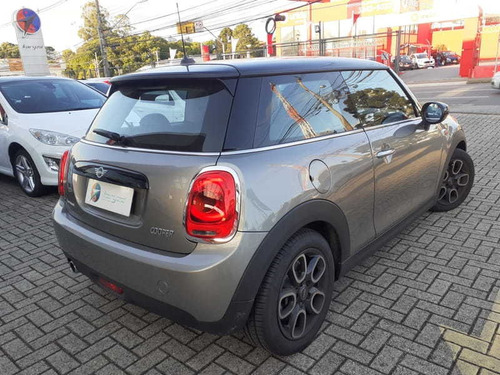Mini Cooper 1.6 16v 2p