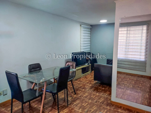 Leon Propiedades Vende Casa En Curacaví Centro.
