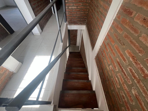 Venta Duplex 2 Dormitorios Cochera Parque Capital Apto Crédito