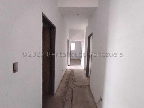 Imagen 16 de 19 de En Venta Amplio Apartamento En Obra Gris Maracay Zona Centro 23-12899 Hc