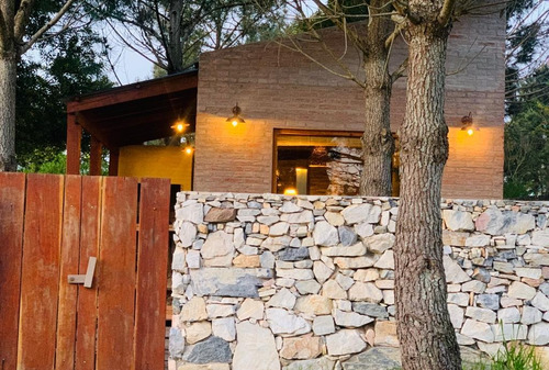 Imagen 11 de 27 de Casa Muy Cómoda En La Viuda