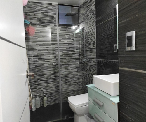 Imagen 15 de 17 de Hermoso Apartamento Remodelado En Colinas De La Tahona 21-17436