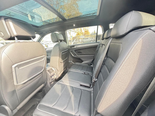 Volkswagen Tiguan 2.0 TSI DSG R-LINE 7A 4MOTION