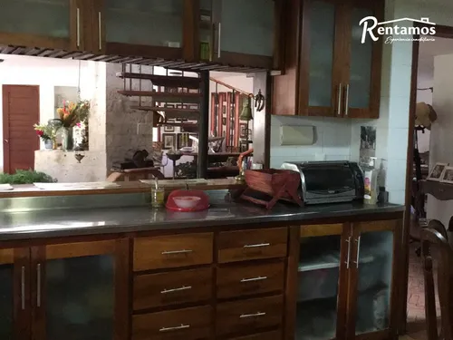 Casa En Arriendo En La Mina. Cod A775626
