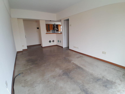 Departamento - 3 Ambientes - Alquiler - Colegiales