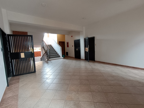 Se Vende Apto Piso Bajo San Jacinto