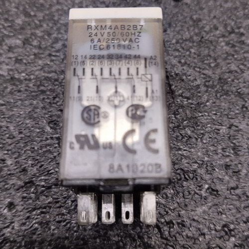 Relevador De Control Schneider 6a 4na-nc 24vca Rxm4ab2b7 (Usado)