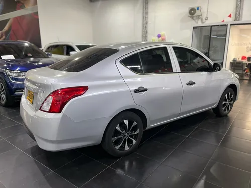 Nissan Vers Vdrive Mt 4x2 1600